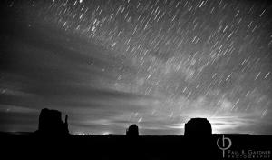 Monument Valley / Nikon D70, 18mm, f/3.5, ISO800, 6 minutes