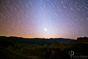 Death Valley, Zabriski Point with Zodiacal Light / Nikon D200, 17mm, f/2.8, ISO800, 10 minutes